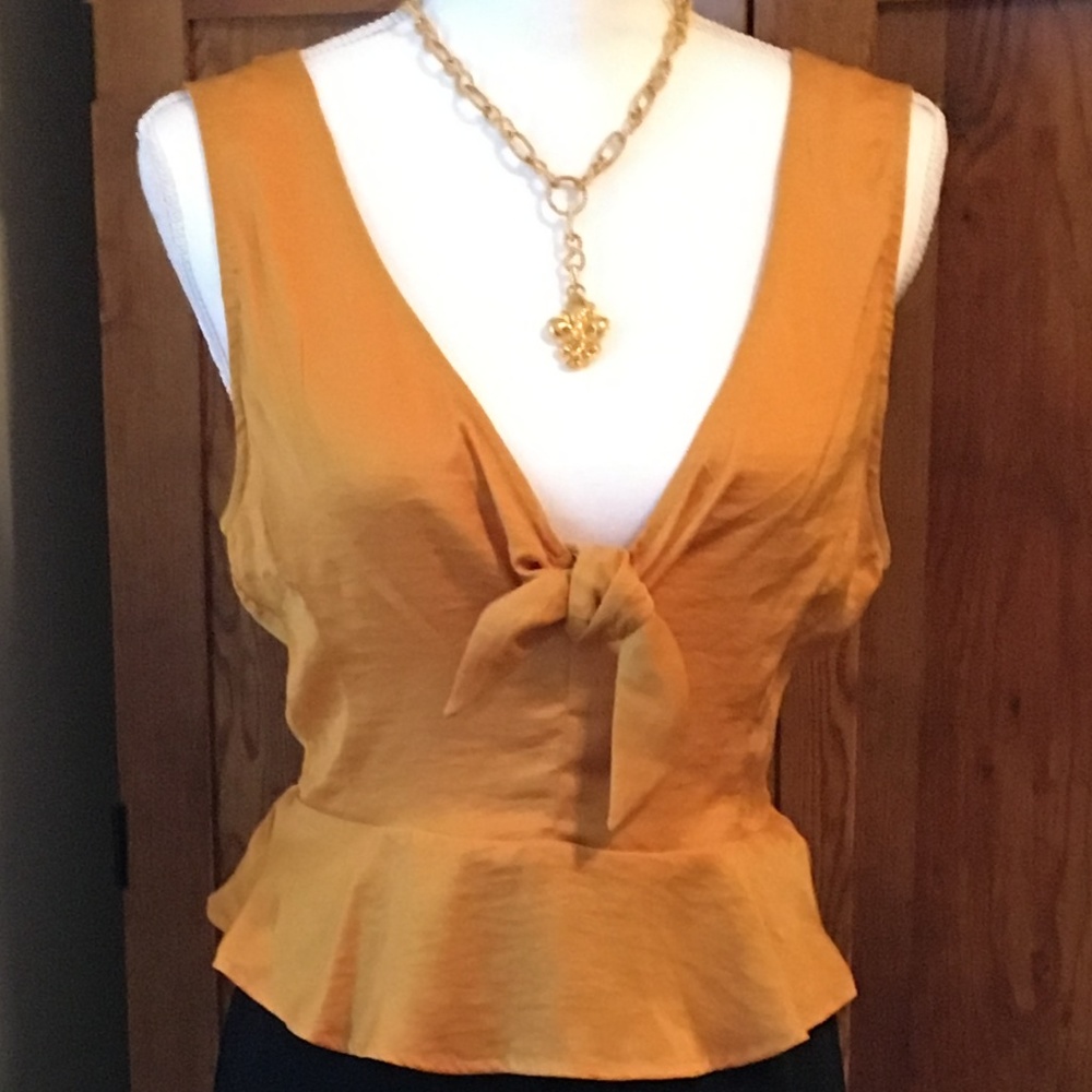 BCBG BCBGENERATION Peplum Tank in Deep Golden Yellow Size Small NWT Brand New